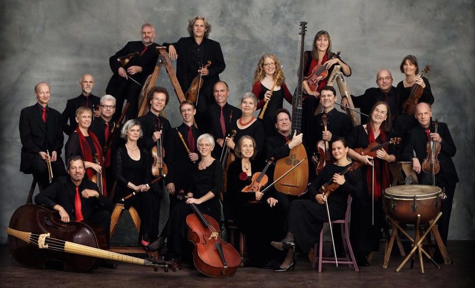 INTERNET akamus_c_uwe_arens