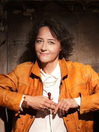 photo-Nathalie-Stutzmann-1-c-Simon-Fowler